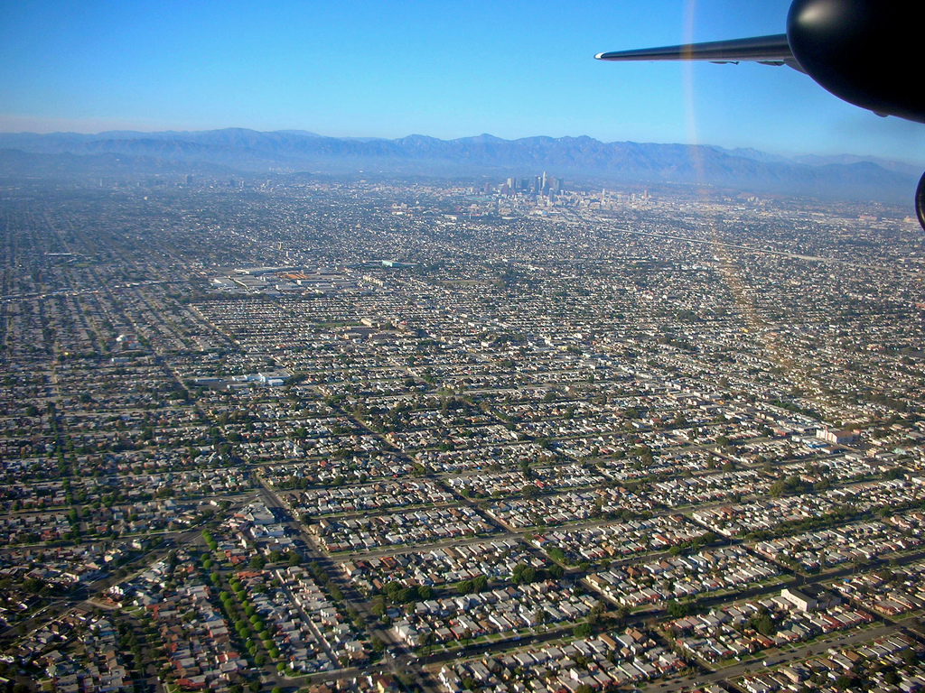 Urban sprawl in LA (Photo: ATIS547