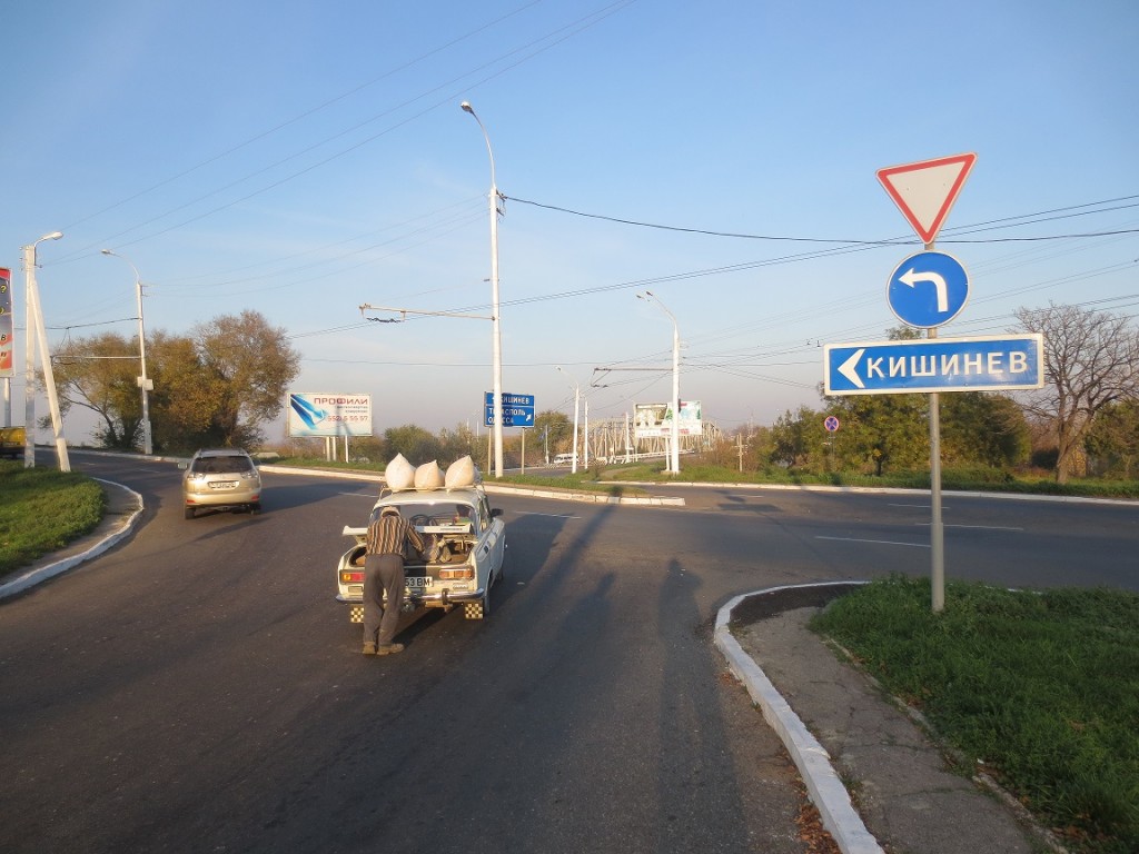 A non-bike friendly traffic intersection in Bender.