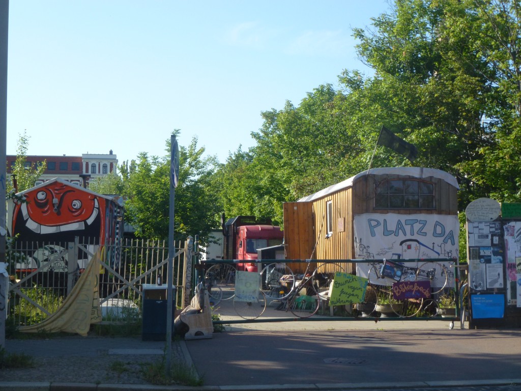 Mobile home camp at the 'Jahrtausendfeld' in Plagwitz, surrounded by redevelopment projects