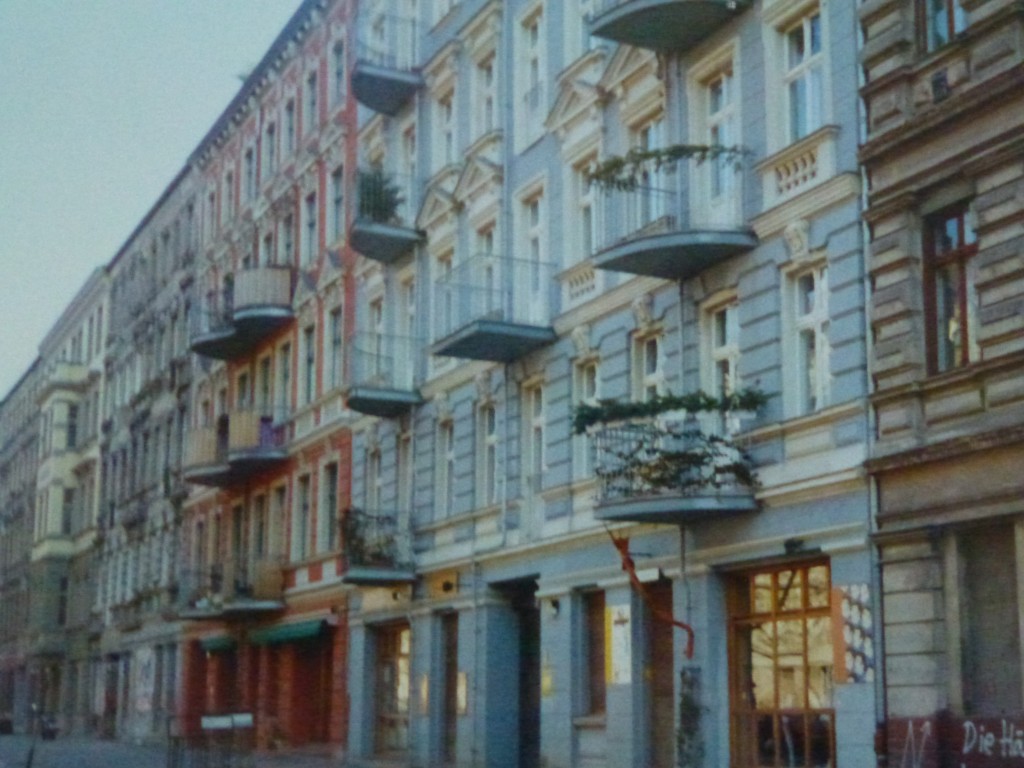 One of the first self-help renovation projects, realised by former squatters in the Rykestrasse in the early 1990s (photo by author, 1995)
