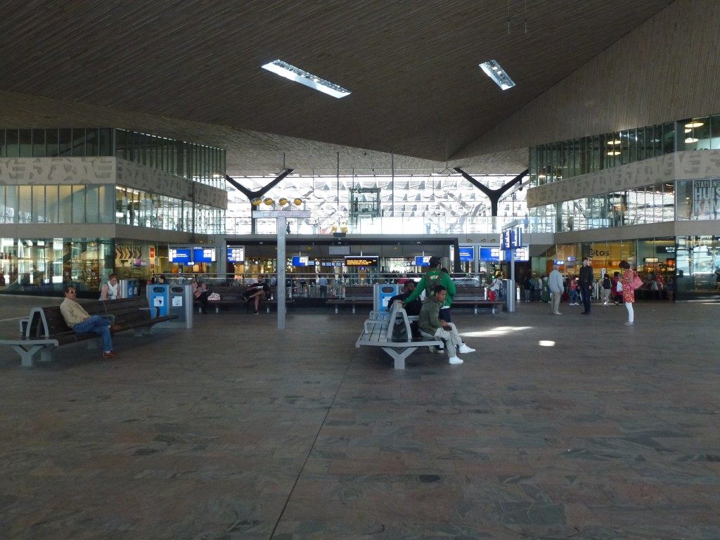 Rotterdam Central Station, entrance hall (Photo: Marco Bontje)